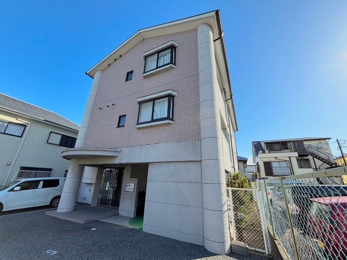 チェリ－ハイツの物件外観写真