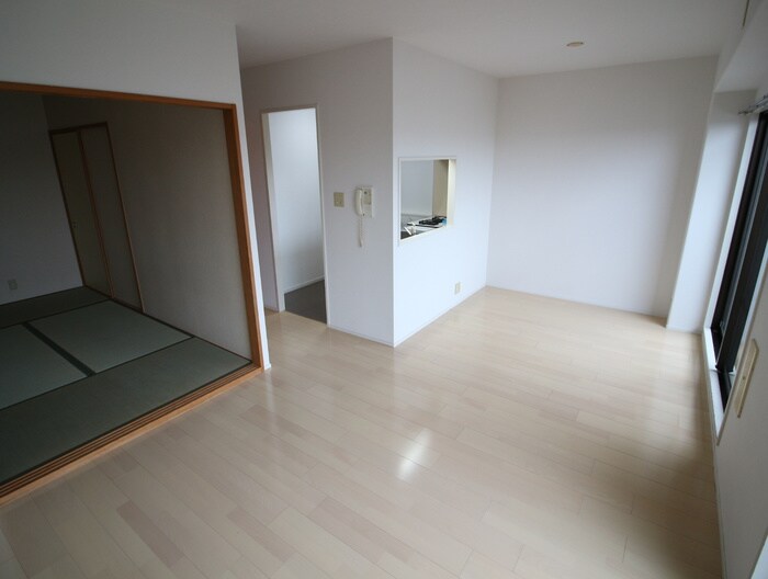 サンパティ－ク昆陽の物件内観写真