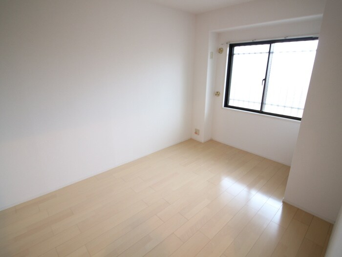 サンパティ－ク昆陽の物件内観写真