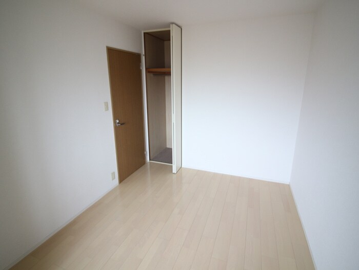 サンパティ－ク昆陽の物件内観写真