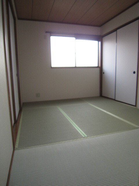 西田レジデンスＣ棟の物件内観写真