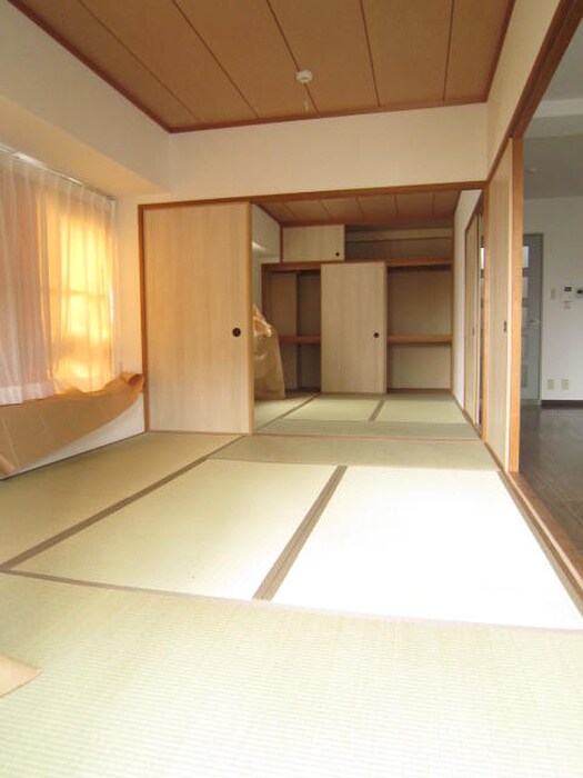 ベルベデ－ル向日町の物件内観写真