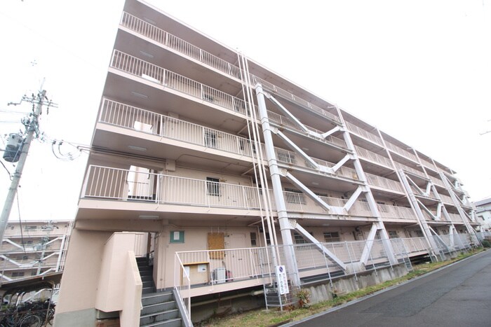 ビレッジハウス服部6号棟の物件外観写真