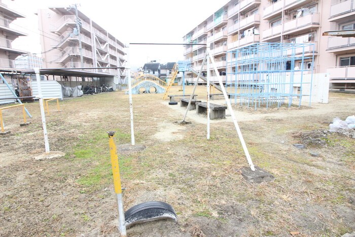 ビレッジハウス服部6号棟の物件外観写真