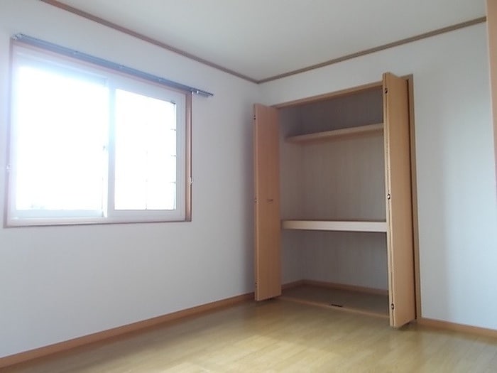 ブルースカイⅡの物件内観写真