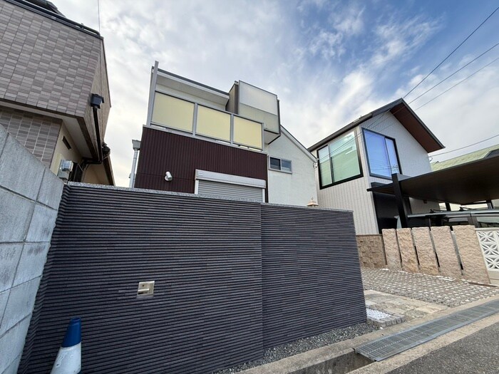 千里園３丁目戸建の物件外観写真