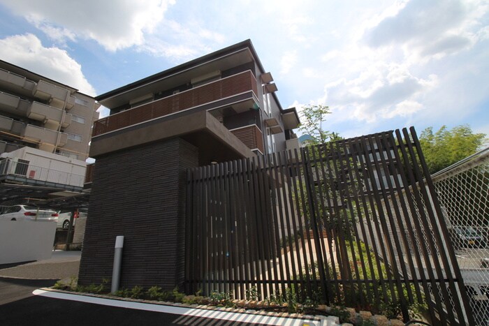 クレール桃山台の物件外観写真