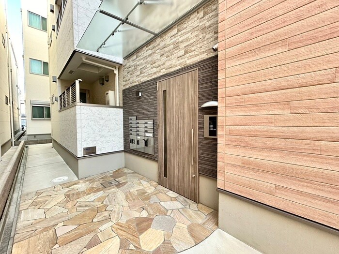 フジパレス今川駅東Ⅲ番館の物件外観写真