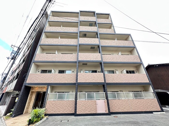 ラソ二条の物件外観写真