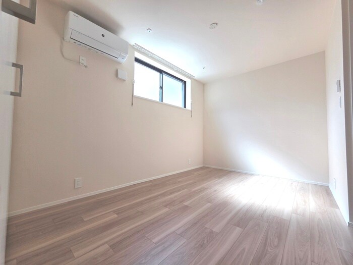 Solail Flora 千里丘の物件内観写真