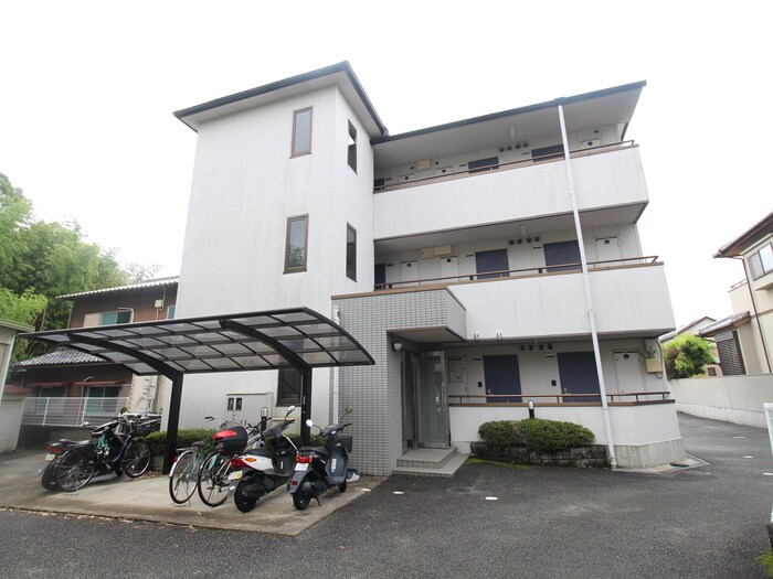 リバティハイツの物件外観写真