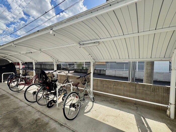 ホワイトレーク大将軍の物件外観写真