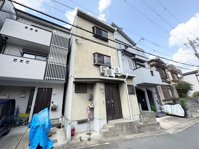 太秦木ノ下町貸家の物件外観写真