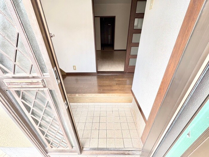 太秦木ノ下町貸家の物件内観写真