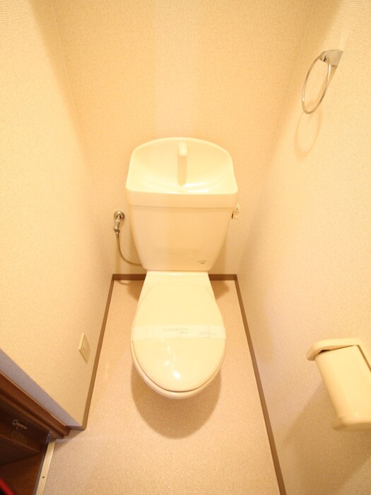 エン・フィ－ルド大饗の物件内観写真