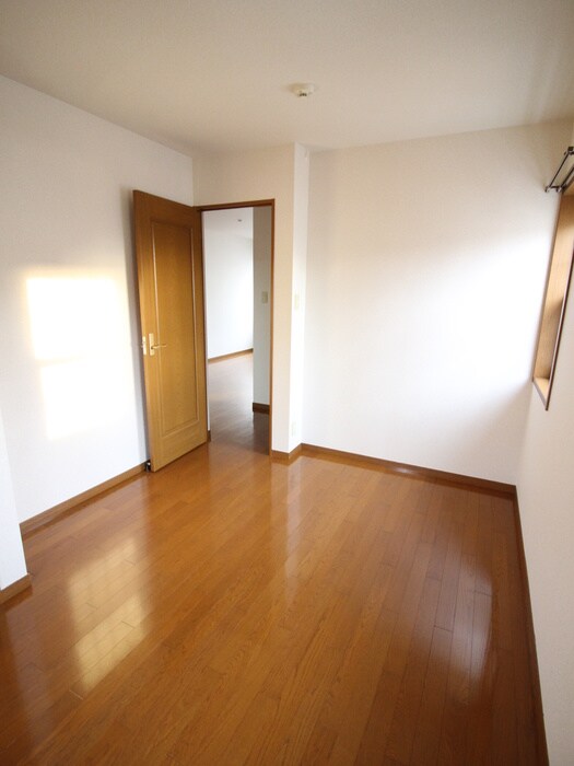 エン・フィ－ルド大饗の物件内観写真