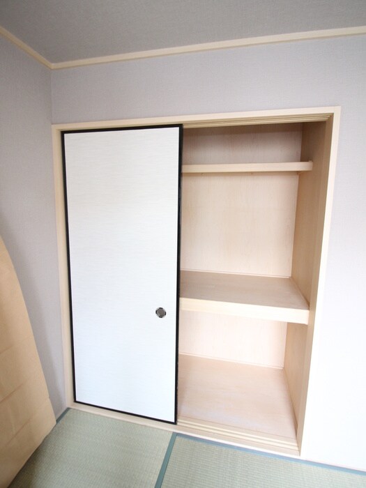 エン・フィ－ルド大饗の物件内観写真