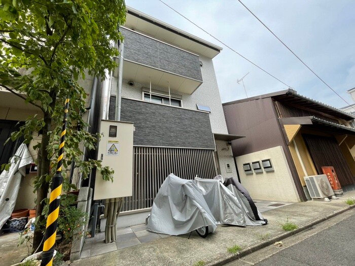 エントランスライフ上門前の物件外観写真