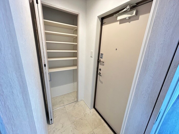 エントランスライフ上門前の物件内観写真