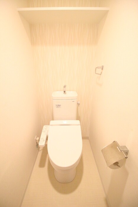 コンフォールパレ新町二条の物件内観写真