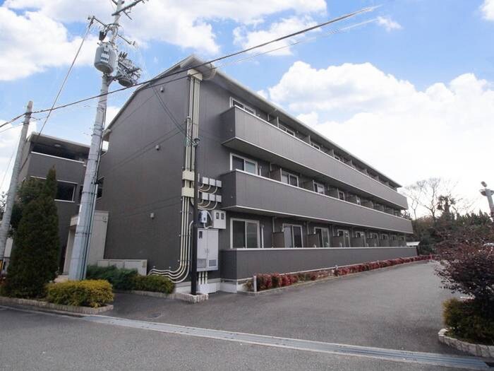 サンシャリテ向丘B棟の物件外観写真