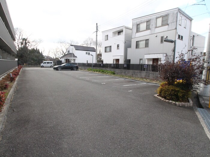 サンシャリテ向丘B棟の物件外観写真