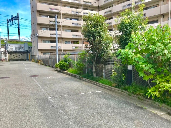 キューブ塚口の物件外観写真