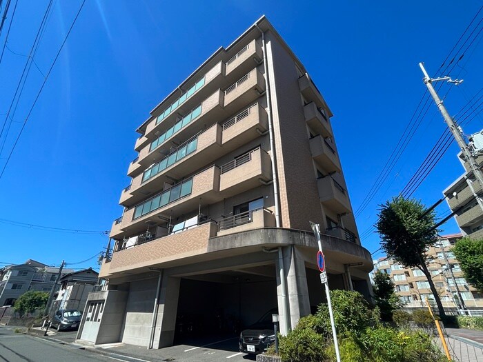 パールコート千里山の物件外観写真