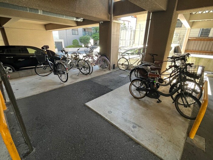 パールコート千里山の物件外観写真