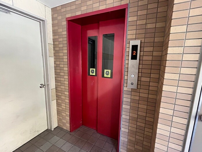 パールコート千里山の物件外観写真