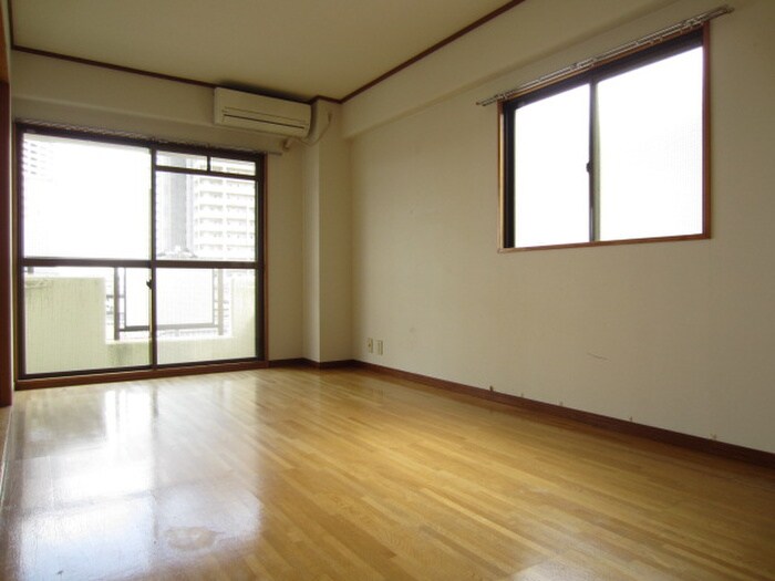 麻田レインボーハイツの物件内観写真