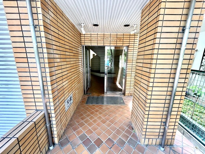 麻田レインボーハイツの物件外観写真