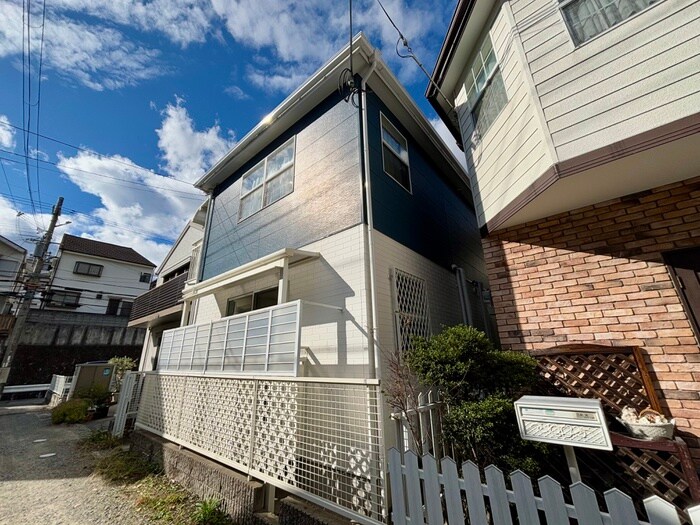 ファミール花実の物件外観写真