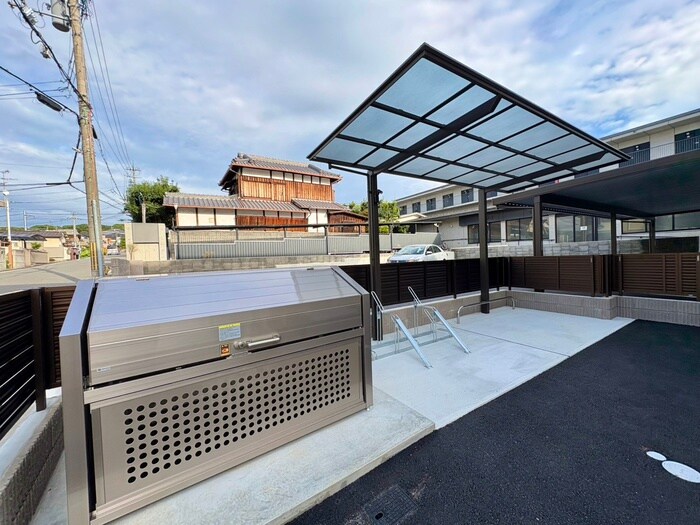 MOCXION桃山の物件外観写真