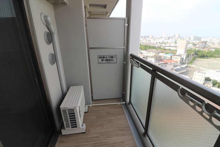 ｴｽﾌﾟﾚｲｽｱｰﾊﾞﾝﾚｼﾞﾃﾞﾝｽの物件内観写真