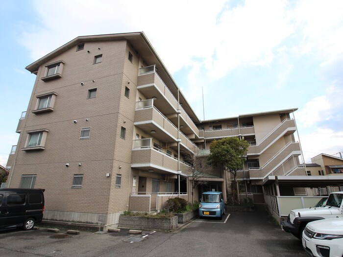 メゾン川口の物件外観写真