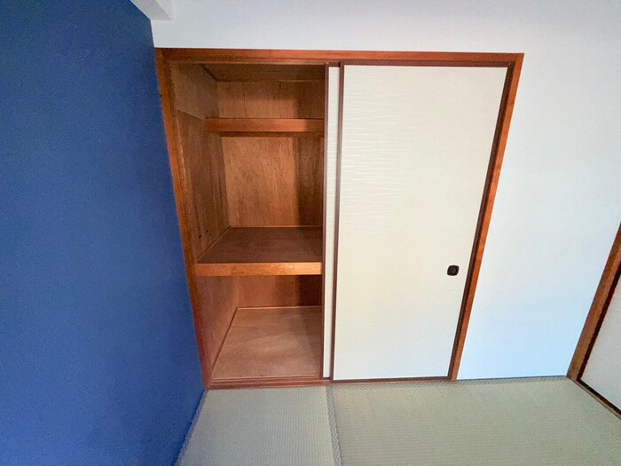 ロイヤルグレース上野東(101)の物件内観写真