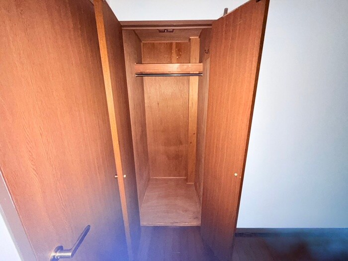 ロイヤルグレース上野東(101)の物件内観写真