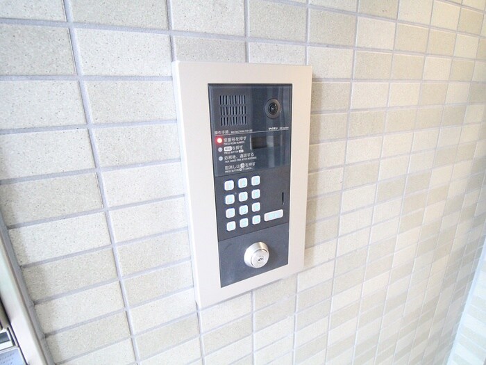 プレザン新神戸の物件外観写真