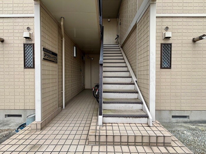 アクト－ワンの物件外観写真