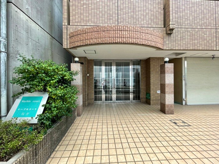 ﾏｰﾌﾞﾙｺｰﾄ枚方の物件外観写真