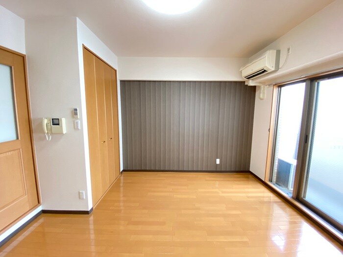 ﾏｰﾌﾞﾙｺｰﾄ枚方の物件内観写真