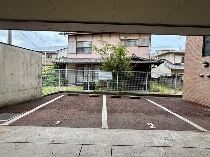 ラッフィナート有瀬の物件外観写真