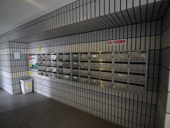 ｳｴｽﾄ ｳﾞｨﾙ 八雲の物件外観写真