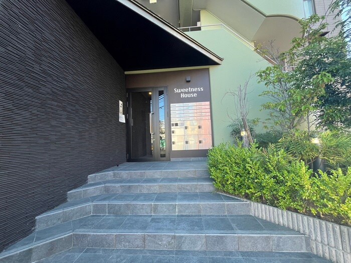 SWEETNESS HOUSE（ｽｳｨｰﾄﾈｽﾊｳｽ）の物件外観写真