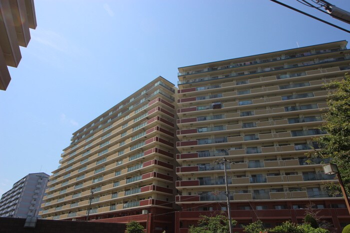 パークシティ泉ヶ丘(302)の物件外観写真