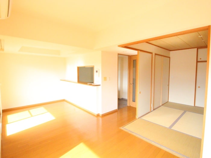 パークシティ泉ヶ丘(302)の物件内観写真