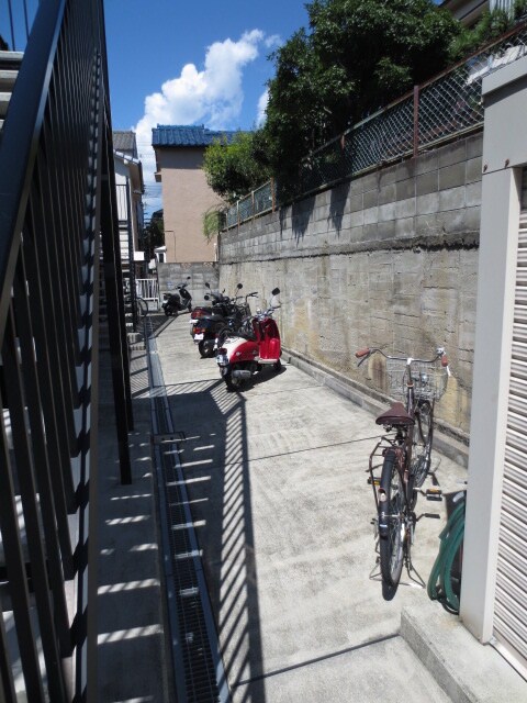 プレジ－ルエスパ－スの物件外観写真