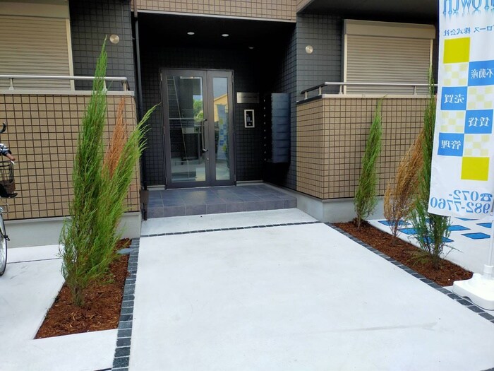 グロースコート弥刀の物件外観写真