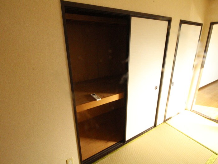 ヴィラフルール西棟の物件内観写真